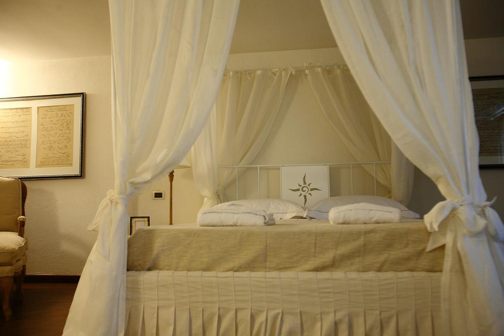 Don Totu - Dimora Storica Bed & Breakfast San Cassiano  Bilik gambar